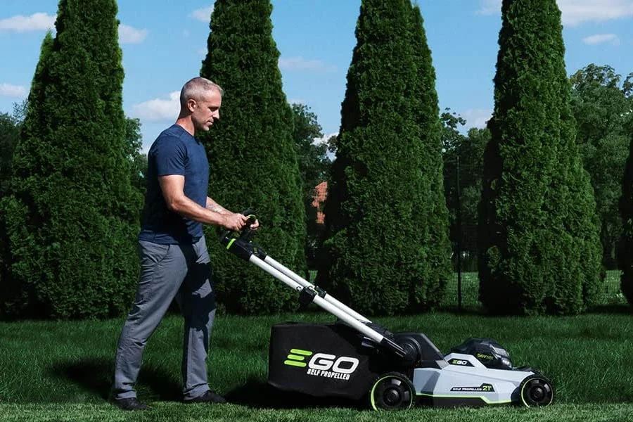 self propelled battery powered lawn mower